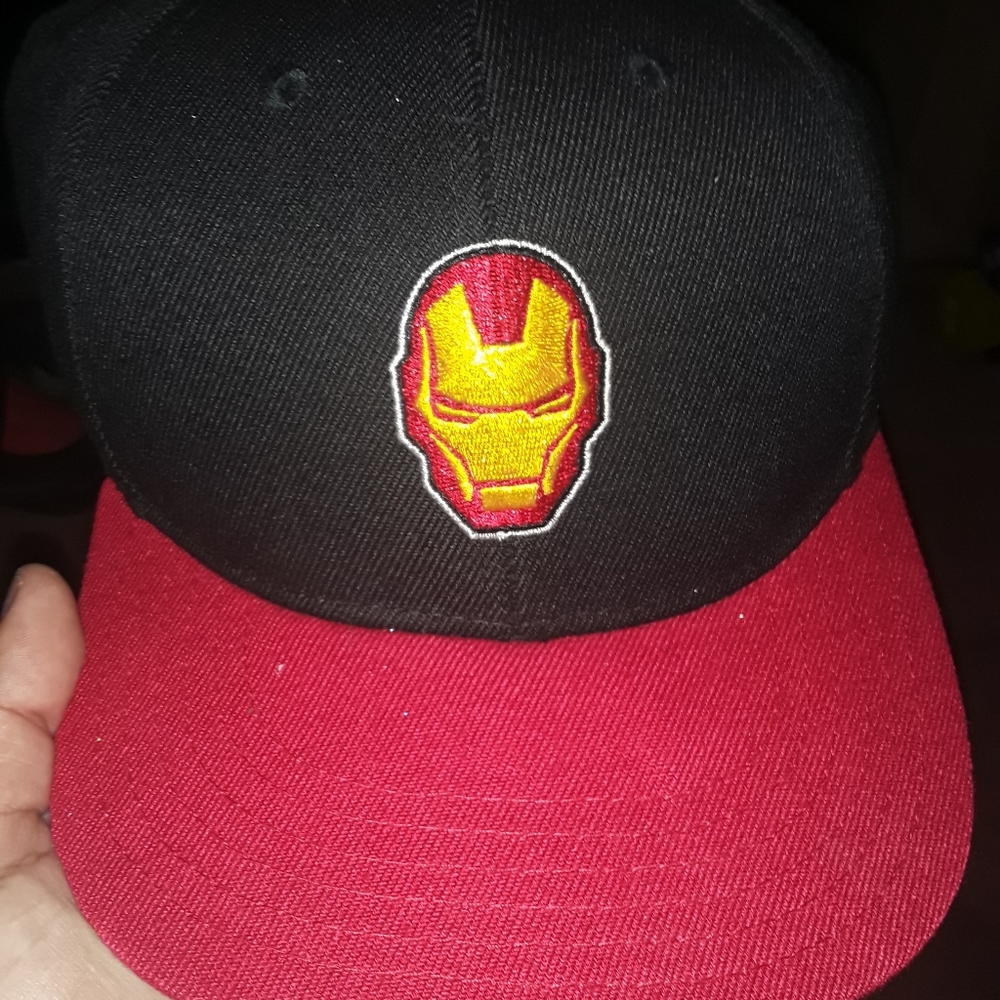 Snapback - Picture 4 of 4